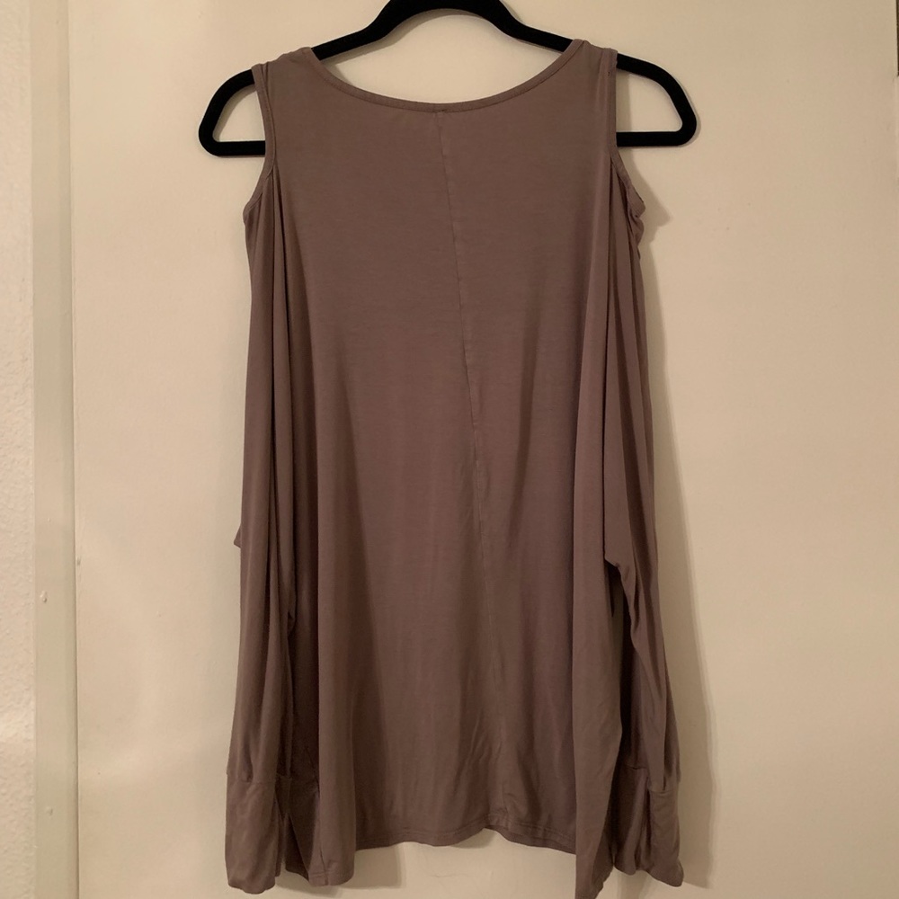 Batwing Cold Shoulder Blouse - Picture 4 of 4